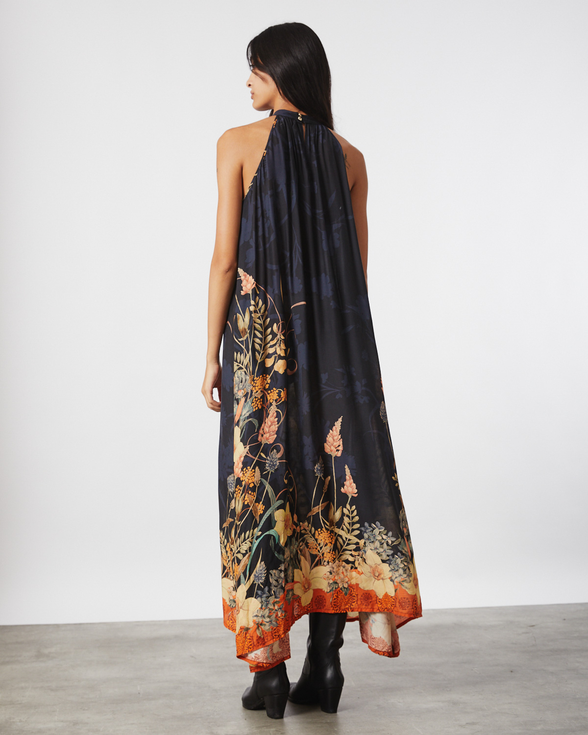 wanama_vestido-whisper-bouquet_44-24-2024__picture-12498