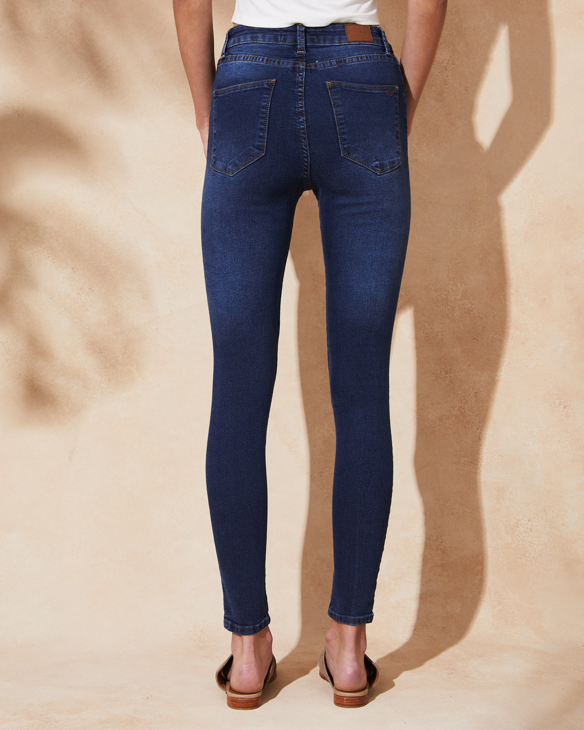 wanama_basic-used-blue-taylor-jeans_51-24-2024__picture-14602